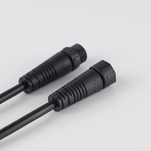 Fiche industrielle circulaire IP67 étanche en nylon M12 à 4 broches